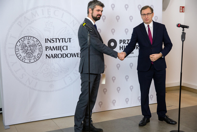 Briefing prezesa IPN dr. Jarosława Szarka i dyrektora Ukraińskiego Instytutu Pamięci Narodowej dr. Antona Drobowycza – 3 grudnia 2020. Fot. Sławek Kasper (IPN)