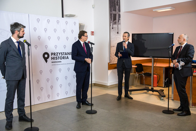 Briefing prezesa IPN dr. Jarosława Szarka i dyrektora Ukraińskiego Instytutu Pamięci Narodowej dr. Antona Drobowycza – 3 grudnia 2020. Fot. Sławek Kasper (IPN)