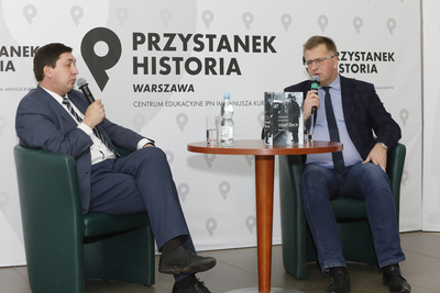 Marek Kornat i Mariusz Wołos. Dyskusja online „Czy zbliżenie polsko-sowieckie w obliczu wojny było możliwe?” – 8 grudnia 2020. Fot. Piotr Życieński (IPN)