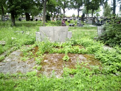 Grób Gustava Glaesmanna przed remontem