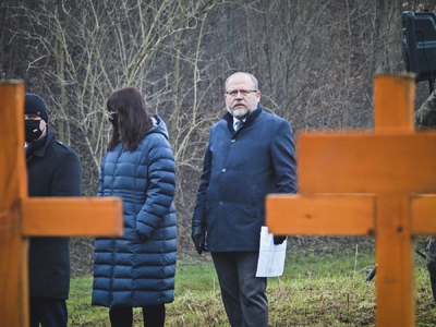 Trzecia ceremonia pogrzebowa ofiar niemieckich zbrodni – Pomiechówek, 17 grudnia 2020 fot. MN/BUWiM