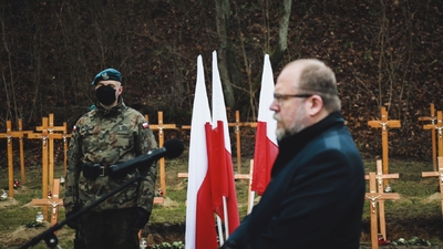 Trzecia ceremonia pogrzebowa ofiar niemieckich zbrodni – Pomiechówek, 17 grudnia 2020 fot. MN/BUWiM