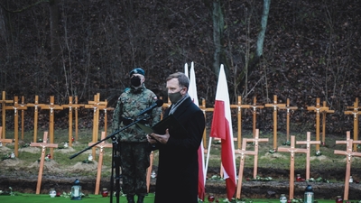 Trzecia ceremonia pogrzebowa ofiar niemieckich zbrodni – Pomiechówek, 17 grudnia 2020 fot. MN/BUWiM
