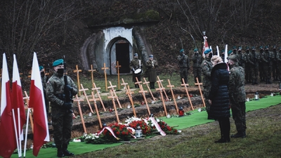 Trzecia ceremonia pogrzebowa ofiar niemieckich zbrodni. Pomiechówek, 17 grudnia 2020 fot. MN/BUWiM