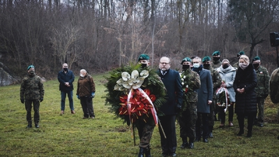 Trzecia ceremonia pogrzebowa ofiar niemieckich zbrodni. Pomiechówek, 17 grudnia 2020 fot. MN/BUWiM