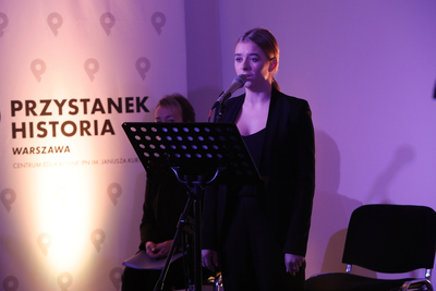 Koncert „Potęga smaku” z cyklu „URodziny Barda. Rzecz o Przemysławie Gintrowskim” – 18 grudnia 2020. Fot. Piotr Życieński (IPN)