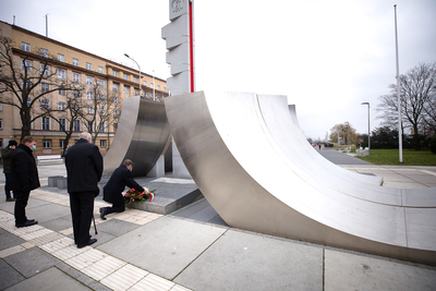 Obchody 50. rocznicy Grudnia ’70 w Gdyni. Fot. S. Kasper (IPN)