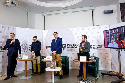 Dyskusja wokół książki „Leksykon bezpieki. Kadra kierownicza aparatu bezpieczeństwa 1944–1956. Tom I” – 19 stycznia 2021. Fot. Sławek Kasper (IPN)