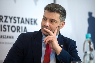 Dr hab. Filip Musiał, dyrektor OIPN w Krakowie, podczas dyskusji „Zielona Solidarność – nowa opozycja na wsi czy nawiązanie do PSL?” – 22 stycznia 2021. Fot. Sławek Kasper (IPN)