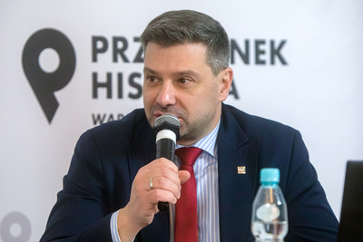 Dr hab. Filip Musiał prowadzący dyskusję „Zielona Solidarność – nowa opozycja na wsi czy nawiązanie do PSL?” – 22 stycznia 2021. Fot. Sławek Kasper (IPN)