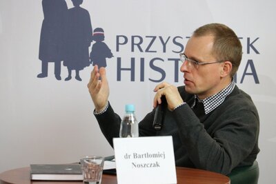 dr Bartłomiej Noszczak. Dyskusja wokół książki „Księża dla władzy groźni. Duchowni współpracujący z opozycją (1976–1989). Tom II” – 20 stycznia 2021. Fot. Aleksandra Wierzchowska (IPN)