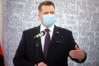 Minister Edukacji i Nauki Przemysław Czarnek, członek Komitetu Honorowego konkursu „Polskie Serce Pękło. Katyń 1940”. Fot. Sławek Kasper (IPN)