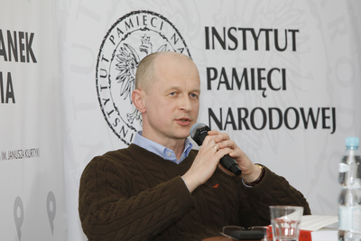 Gen. Andrzej Kowalski podczas dyskusji „Kontrwywiad – atak i obrona. Rzecz o kondycji polskiego kontrwywiadu” z cyklu „Tajemnice bezpieki” – 29 stycznia 2021. Fot. Piotr Życieński (IPN)