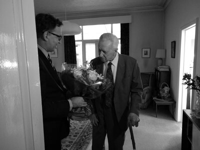 Zbigniew S. Siemaszko i prezes IPN Jarosław Szarek w Londynie w 2018 roku. Fot. IPN