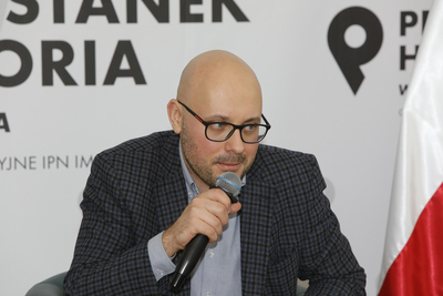 Dr Michał Przeperski, prowadzący dyskusję wokół książki „Henryk Sławik 1894–1944. Biografia socjalisty” – 3 lutego 2021. Fot. Piotr Życieński (IPN)