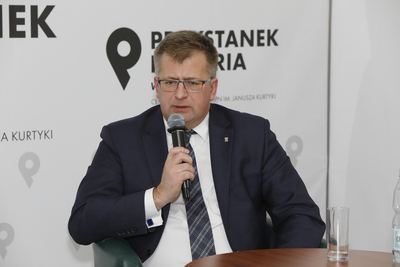 Prof. Mariusz Wołos, prowadzący spotkanie z cyklu „Geneza II wojny światowej” – 23 lutego 2021. Fot. Piotr Życieński (IPN)