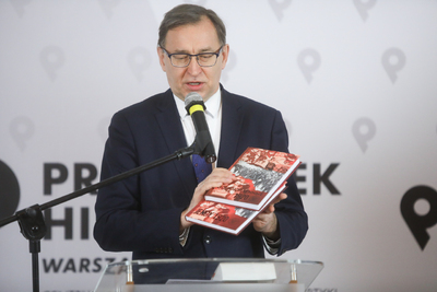 Dr Jarosław Szarek, prezes IPN podczas konferencji prasowej prezentującej publikację IPN „Jeńcy 1920” – 11 marca 2021. Fot. Sławek Kasper (IPN)