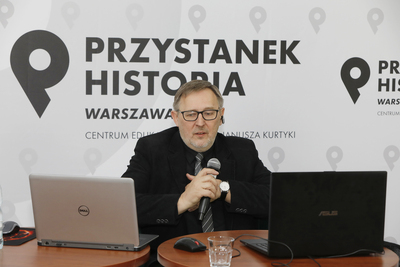 Dr Jędrzej Lipski, prowadzący spotkania z cyklu „Śląsk od morza do morza”. Fot. Piotr Życieński (IPN)