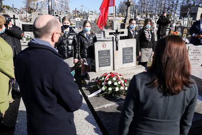 Uroczystości Narodowego Dnia Pamięci Polaków ratujących Żydów pod okupacją niemiecką – Markowa, 24 marca 2021. Fot. Sławek Kasper (IPN)