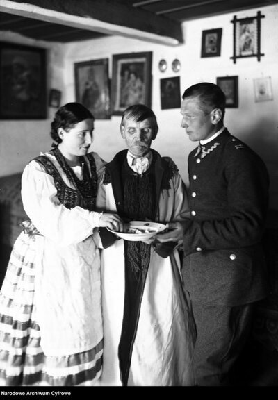 Lata 30. XX w. - dzielenie się opłatkiem (NAC)