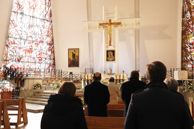 Msza św. w intencji śp. Janusza Kurtyki i Janusza Krupskiego – 9 kwietnia 2021. Fot. Piotr Życieński (IPN)