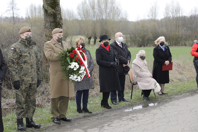 70. rocznica śmierci ppor. Mieczysława Dziemieszkiewicza ps. „Rój” i Bronisława Gniazdowskiego ps. „Mazur” – 13 kwietnia 2021. Fot. Piotr Życieński (IPN)