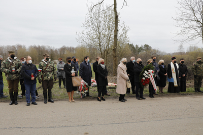70. rocznica śmierci ppor. Mieczysława Dziemieszkiewicza ps. „Rój” i Bronisława Gniazdowskiego ps. „Mazur” – 13 kwietnia 2021. Fot. Piotr Życieński (IPN)