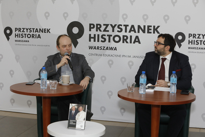 Dyskusja o książce „Pontyfikat wielu zagrożeń. Jan Paweł II w świetle dokumentów sprawy »Kapella« 1979–1990” – 21 kwietnia 2021. Fot. Piotr Życieński (IPN)