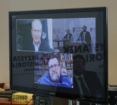 Dyskusja o książce „Pontyfikat wielu zagrożeń. Jan Paweł II w świetle dokumentów sprawy »Kapella« 1979–1990” – 21 kwietnia 2021. Fot. Piotr Życieński (IPN)