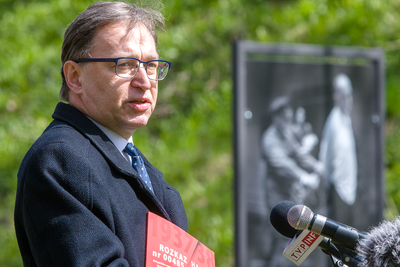 Prezes IPN dr Jarosław Szarek podczas otwarcie wystawy „Rozkaz nr 00485. Antypolska operacja NKWD na sowieckiej Ukrainie 1937–1938” – Pułtusk, 27 kwietnia 2021. Fot. Sławek Kasper (IPN)