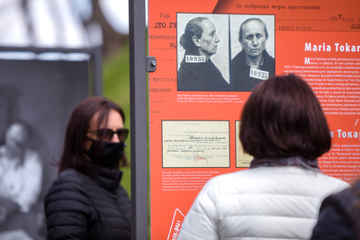 Otwarcie wystawy „Rozkaz nr 00485. Antypolska operacja NKWD na sowieckiej Ukrainie 1937–1938” – Pułtusk, 27 kwietnia 2021. Fot. Sławek Kasper (IPN)