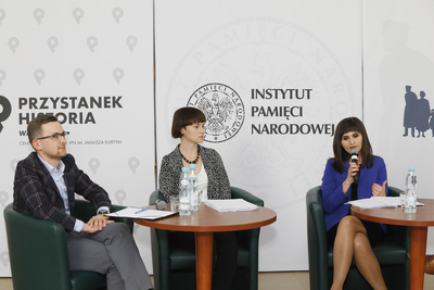 Dyskusja „Święta oficjalne i święta zakazane w Polsce »ludowej«” – 6 maja 2021. Fot. Piotr Życieński (IPN)