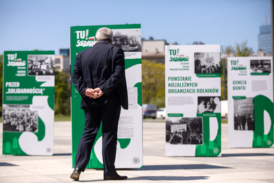Otwarcie ogólnopolskiej wystawy IPN „TU rodziła się »Solidarność« rolników” – Warszawa, plac Marszałka Józefa Piłsudskiego, 12 maja 2021. Fot. Sławek Kasper (IPN)