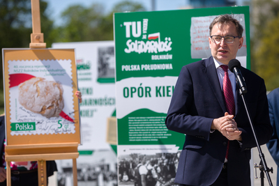 Otwarcie ogólnopolskiej wystawy IPN „TU rodziła się »Solidarność« rolników” – Warszawa, plac Marszałka Józefa Piłsudskiego, 12 maja 2021. Fot. Sławek Kasper (IPN)