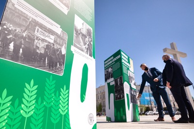 Otwarcie ogólnopolskiej wystawy IPN „TU rodziła się »Solidarność« rolników” – Warszawa, plac Marszałka Józefa Piłsudskiego, 12 maja 2021. Fot. Sławek Kasper (IPN)