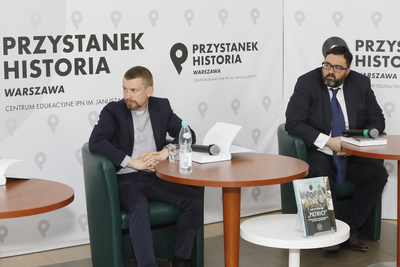 Dyskusja o książce „Kryptonim »Pątnicy«. Służba Bezpieczeństwa wobec pieszych pielgrzymek na Jasną Górę w latach 1976–1988” – 12 maja 2021. Fot. Piotr Życieński (IPN)