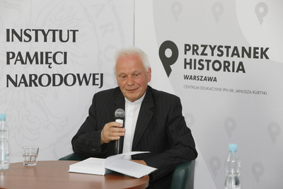 Ks. dr Lech Gralak – współautor książki „Kryptonim »Pątnicy«. Służba Bezpieczeństwa wobec pieszych pielgrzymek na Jasną Górę w latach 1976–1988” – 12 maja 2021. Fot. Piotr Życieński (IPN)