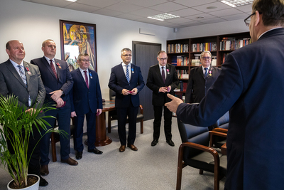 Wręczenie odznaczeń państwowych pracownikom IPN z okazji 20-lecia Instytutu. Fot. Sławek Kasper (IPN)