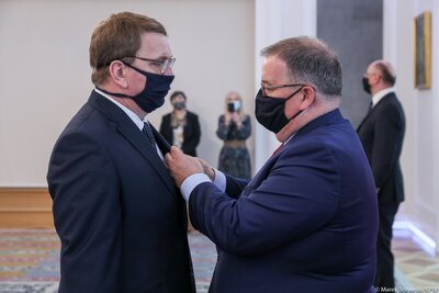 Prof. dr hab. Mirosław Golon – dyrektor Oddziału IPN w Gdańsku odznaczony Krzyżem Kawalerskim Orderu Odrodzenia Polski – 19 maja 2021. Fot. Marek Borawski (KPRP)