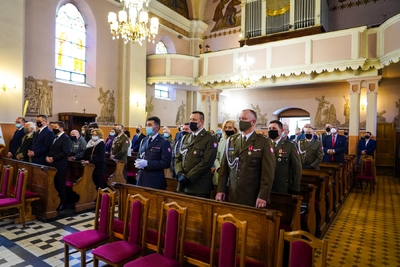 Pogrzeb 8 żołnierzy Wojska Polskiego poległych w obronie Fortu III w Pomiechówku w 1939 r. fot. MN/BUWiM