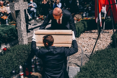 Pogrzeb 8 żołnierzy Wojska Polskiego poległych w obronie Fortu III w Pomiechówku w 1939 r. fot. MN/BUWiM