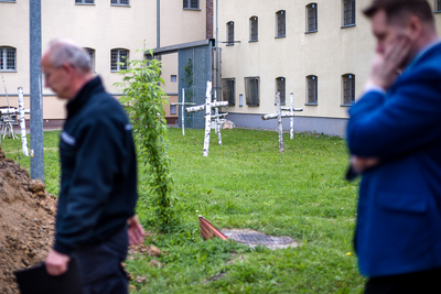 W poniedziałek 24 maja 2021 na terenie dawnego więzienia przy Rakowieckiej rozpoczął się kolejny etap prac poszukiwawczych. Fot. Sławek Kasper (IPN)