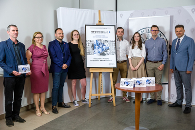 Zespół tworzący portal IPN opowiedziane.ipn.gov.pl i kierownictwo BEN IPN – 8 czerwca 2021. Fot. Sławek Kasper (IPN)