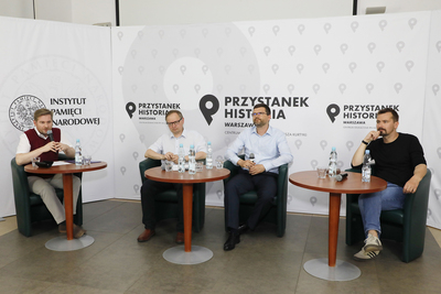 Dyskusja „Konserwować czy/i modernizować?” z cyklu „Polskie miasta wobec totalitaryzmów: zniszczenie i odbudowa przestrzeni historycznej” – 10 czerwca 2021. Fot. Piotr Życieński (IPN)