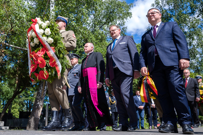 Uroczystości pod Pomnikiem – Mauzoleum Ofiar Obozów Koncentracyjnych na Cmentarzu Wojskowym na Powązkach – Warszawa, 14 czerwca 2021. Fot. Sławek Kasper (IPN)