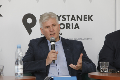 Ks. prof. dr hab. Waldemar Graczyk – prowadzący dyskusję wokół nowego wydania „Kazań Świętokrzyskich” kard. Stefana Wyszyńskiego – 14 czerwca 2021. Fot. Piotr Życieński (IPN)