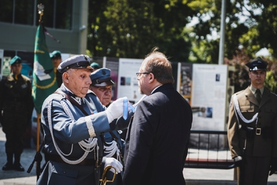 Święto Centralnej Biblioteki Wojskowej, odsłonięcie tablicy upamiętniającej Marszałka Józefa Piłsudskiego – fot. MN/BUWiM