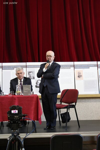 Promocja książki Mariana Karczewskiego „Czy można zapomnieć? Wspomnienia z lat wojny 1939–1945” – 15 czerwca 2021. Foto: Ośrodek Kultury w Jadowie