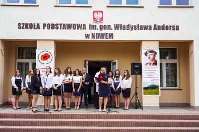 Uroczystości odsłonięcia pomnika gen. Władysława Andersa – Nowe, 25 czerwca 2021. Fot. Mateusz Niegowski (IPN)