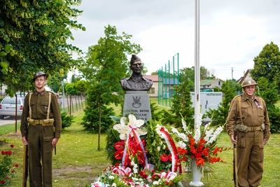 Uroczystości odsłonięcia pomnika gen. Władysława Andersa – Nowe, 25 czerwca 2021. Fot. Mateusz Niegowski (IPN)